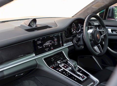 Porsche Panamera Turbo S E-Hybrid Sport Turismo 17