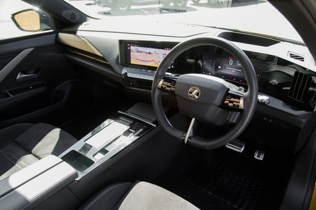 Vauxhall Astra ULTIMATE PHEV