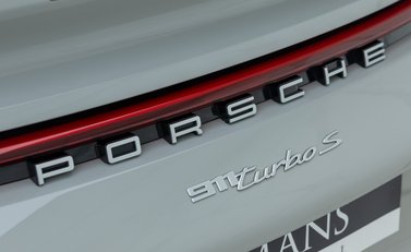 Porsche 911 Turbo S Cabriolet (992) 40