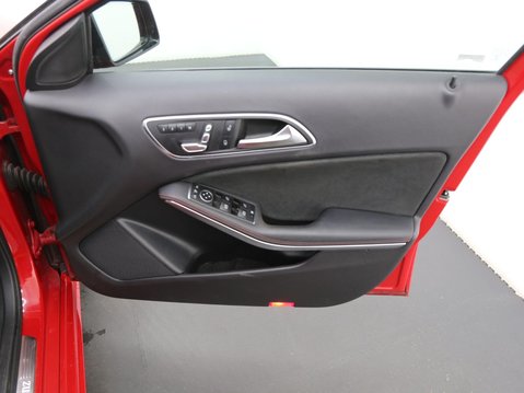 Mercedes-Benz A Class 1.5 A180d AMG Line (Premium Plus) Euro 6 (s/s) 5dr 21