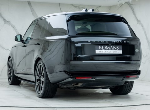 Land Rover Range Rover P510e First Edition 7