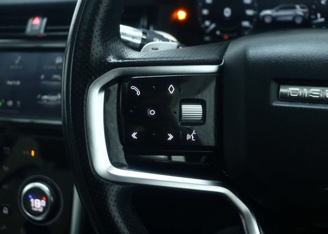 Land Rover Discovery Sport 2.0 P250 MHEV R-Dynamic SE SUV 5dr Petrol Auto 4WD Euro 6 (s/s) (249 ps) 39