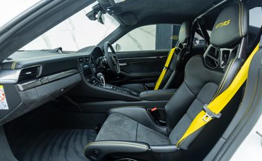 Porsche 911 GT3 RS (991.2) 17