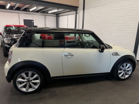 Mini Hatch 1.6 Cooper S 3dr 12