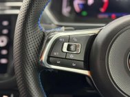 Volkswagen Tiguan 2.0 TDI R-Line Tech SUV 5dr Diesel DSG Euro 6 (s/s) (150 ps) 30