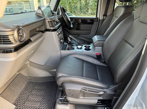 Ineos Grenadier FIELDMASTER EDITION 29