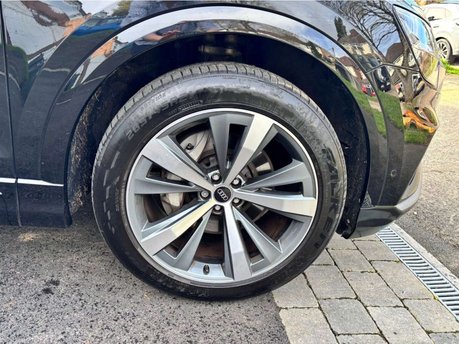 Audi Q8 3.0 Q8 S Line 55 TFSI MHEV Quattro Auto 4WD 5dr 16