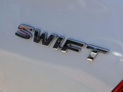 Suzuki Swift 1.2 Dualjet MHEV SZ-T CVT Euro 6 (s/s) 5dr 35