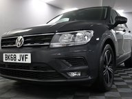 Volkswagen Tiguan SE NAV TSI 27