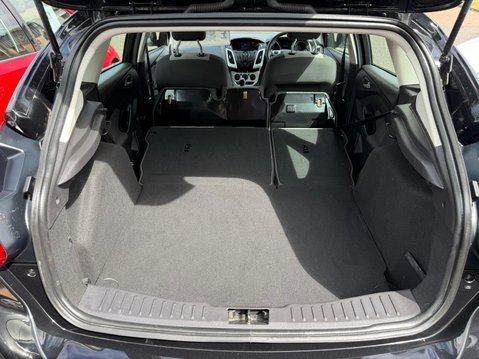 Ford Focus 1.6 Zetec Euro 5 5dr 17