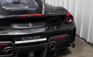 Ferrari 488 Pista 22