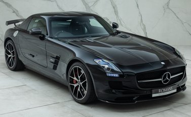 Mercedes-Benz SLS AMG GT FINAL EDITION 13