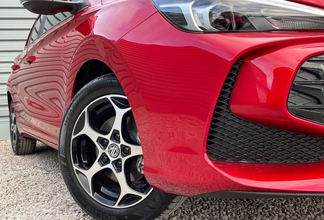 MG MG3 1.5 HYBRID+ TROPHY