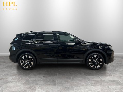 Vauxhall Grandland 1.2 MHEV GS SUV 5dr Petrol Hybrid e-DCT Euro 6 (s/s) (136 ps) Half Leather 8