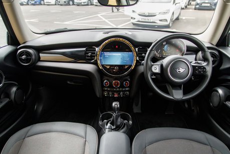 Mini Hatch COOPER CLASSIC