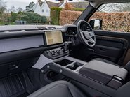 Land Rover Defender D250 X-Dynamic SE HardTop Obsidian WildTrak 8