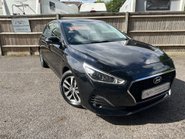 Hyundai i30 1.6 CRDI SE NAV 5 Dr 1