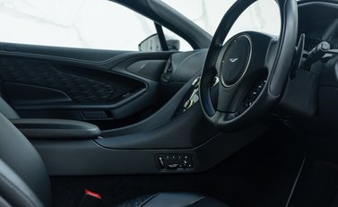 Aston Martin Vanquish ZAGATO 14