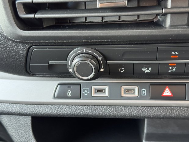 Vauxhall Vivaro LWB L2H1 Low Roof Prime 3100 Air Con Sensors Euro 6 28