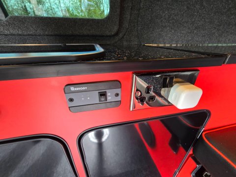 Volkswagen Campervan 22