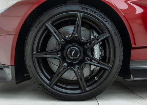 Aston Martin Vantage GT8 