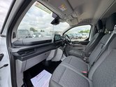 Ford Transit Custom Crew Cab SWB L1H1 Limited 320 A/C Alloys Camera Nav Sensors EURO 6 14