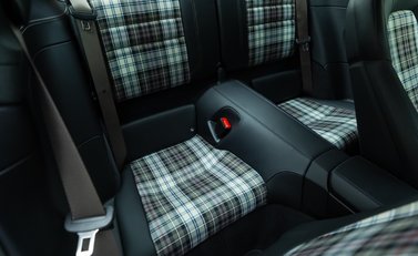 Porsche 911 Turbo 50 YEARS (992) 17