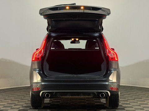 Volvo XC60 D4 R-DESIGN NAV AWD 8
