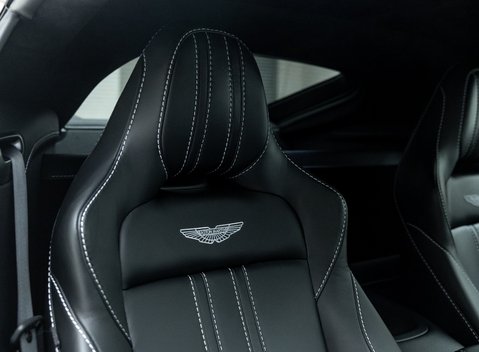 Aston Martin Vantage V8 15