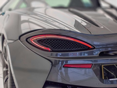 McLaren 570S 3.8T V8 Coupe 2dr Petrol SSG Euro 6 (s/s) (570 ps) 42