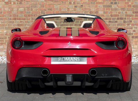 Ferrari 488 Spider 5