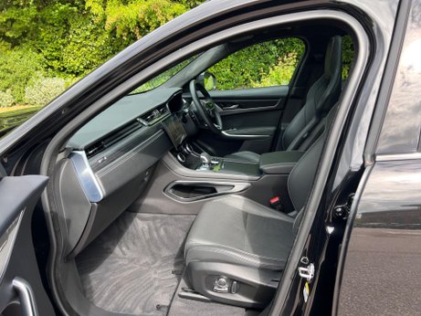 Jaguar F-Pace 2.0 D200 MHEV R-Dynamic HSE Black Auto AWD Euro 6 (s/s) 5dr 81
