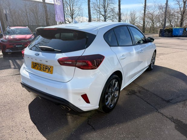Ford Focus ST-Line 1.0T EcoBoost MHEV 5dr Petrol Hybrid DCT Euro 6 (s/s) (15 7