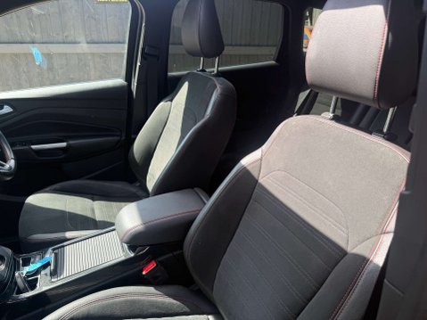 Ford Kuga 1.5 Kuga ST-Line X 4x4 Auto 4WD 5dr 90
