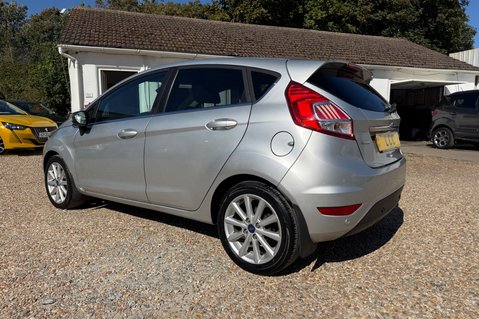 Ford Fiesta TITANIUM,,FORD SYNC,.ONLY £20;00 R:TAX,,STUNNING EXAMPLE  7