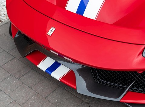 Ferrari 488 Pista 28