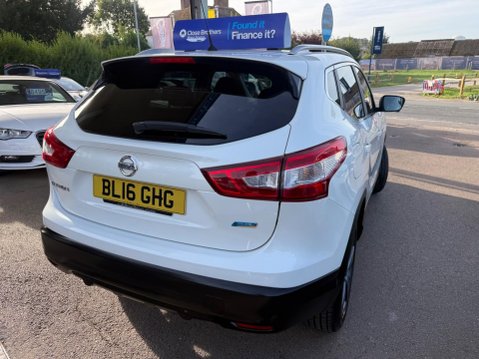 Nissan Qashqai 1.5 dCi N-Connecta 2WD Euro 6 (s/s) 5dr 16