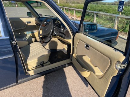 Mercedes-Benz W113 230e 7