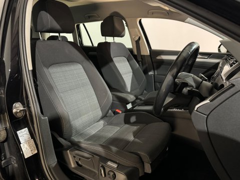 Volkswagen Passat SE TDI DSG 16