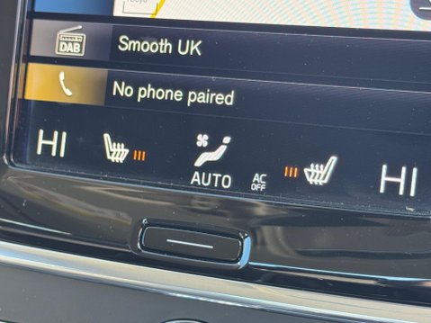 Volvo S90 2.0 T4 Momentum Plus Auto Euro 6 (s/s) 4dr 17