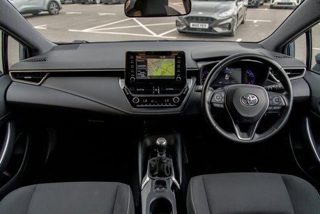 Toyota Corolla VVT-I ICON TECH