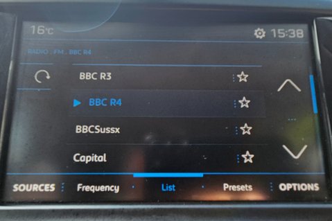 Peugeot 2008 S/S ALLURE.. ONLY ONE OWNER FROM NEW.. 5 SERVICES INCLUDING CAMBELT CHANGE  17