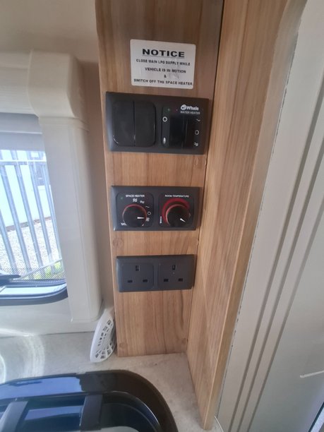 Elddis Majestic 140 18