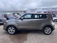 Kia Soul CONNECT PLUS 5