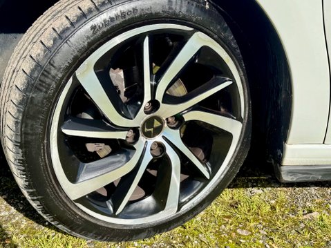 DS DS 3 PURETECH CONNECTED CHIC 44