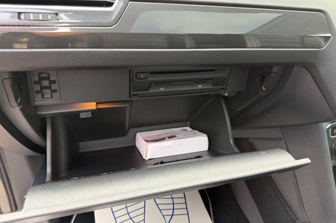 Volkswagen Tiguan SEL TSI BMT 4MOTION DSG - PANROOF - CARPLAY - FULL SERVICE HISTORY 69