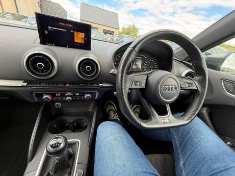 Audi A3 1.5 TFSI CoD 35 S line Euro 6 (s/s) 4dr 21