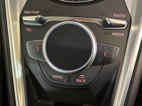 Audi TT 2.0 TFSI S line Euro 6 (s/s) 3dr 31