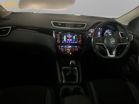 Nissan Qashqai 1.3 DIG-T Acenta Premium SUV 5dr Petrol Manual Euro 6 (s/s) (140 ps) Alloys 18