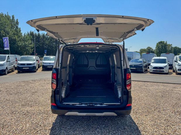 Ford Transit Custom AUTO LWB [SOLD MM] L2H1 Low Roof AWD Trail 320 Alloys Cam Carplay Nav EURO 8